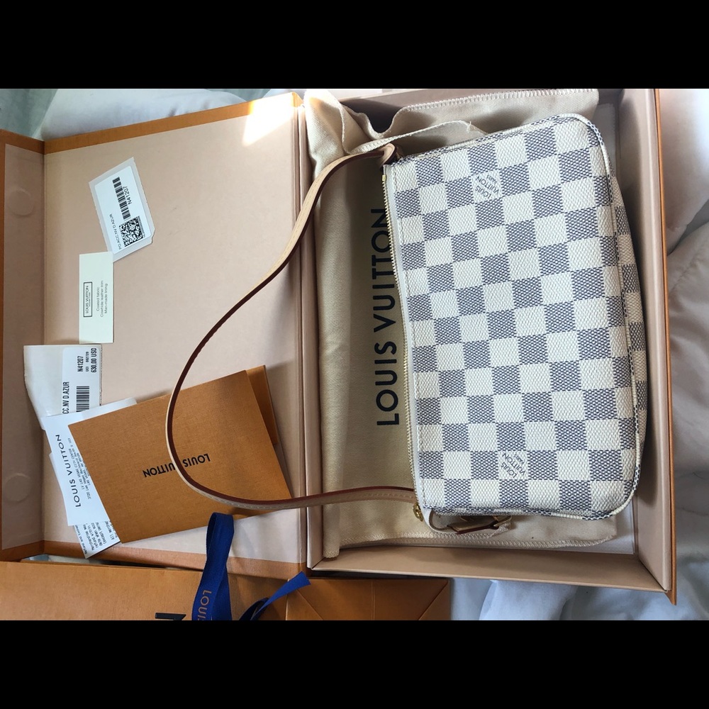 Louis Vuitton Damier Azur Pochette 🤍✨
